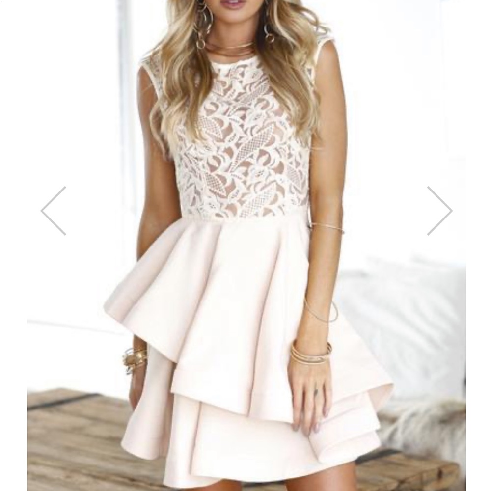 Xenia Brand Size 6 AU White Lace Dress